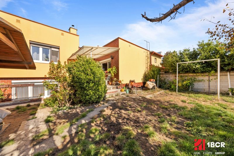 Einfamilienhaus in der Lajosa Kossutha Straße in Dunajská Streda mit Terrasse und geräumigem Garten.