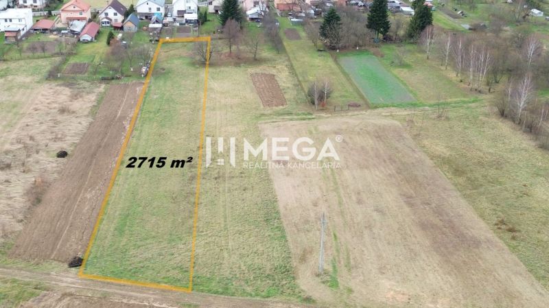 Panoramablick auf ein Baugrundstück in Zemplínske Hámre, geeignet für Wohnzwecke, Fläche 2715 m².