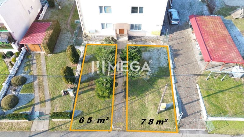 Zwei Grundstücke zum Wohnen in Humenné neben einem mehrstöckigen Gebäude, mit einer Fläche von 65 m² und 78 m².