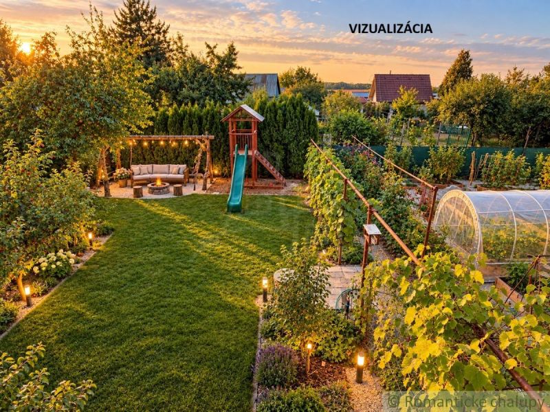 Gartenbereich bei der Hütte in Nové Zámky mit Sitzgelegenheit, Schaukel und Gewächshaus.