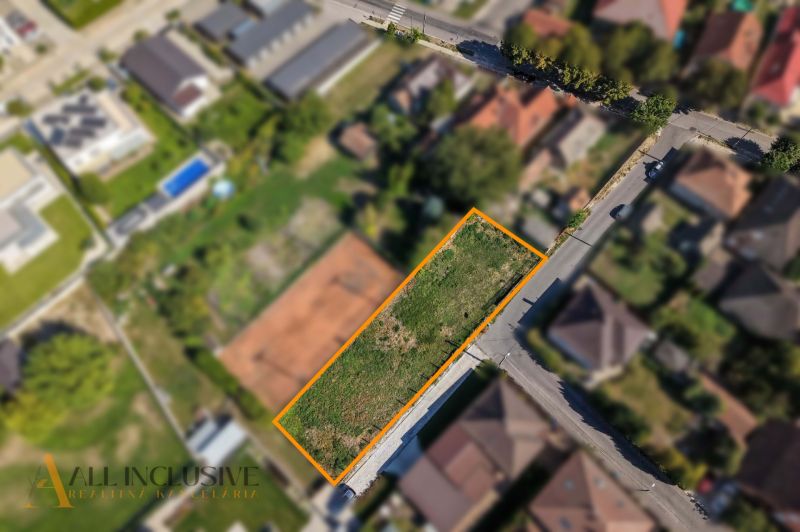 Luftaufnahme eines Baugrundstücks in Malé Blahovo, Dunajská Streda.